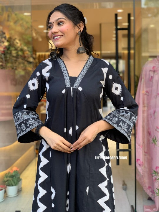 Black Zigzag Dress