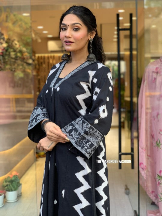 Black Zigzag Dress