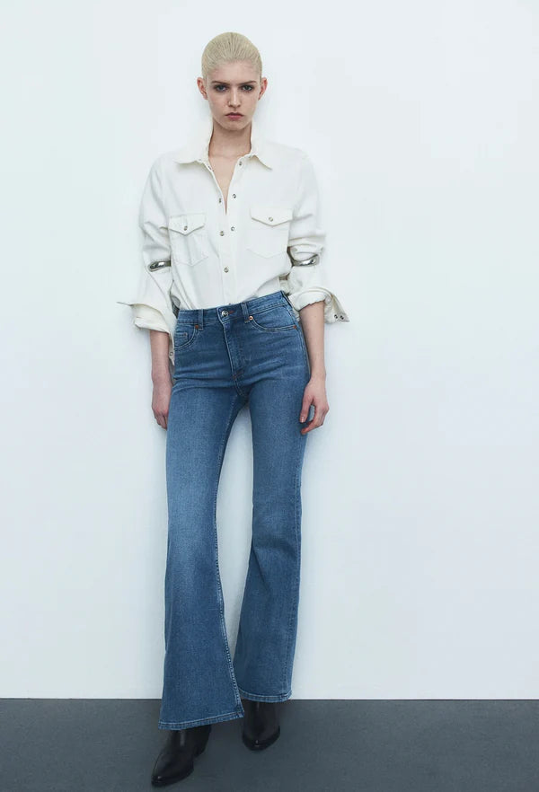 Flared High Jeans
