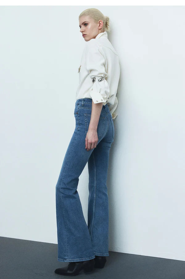 Flared High Jeans