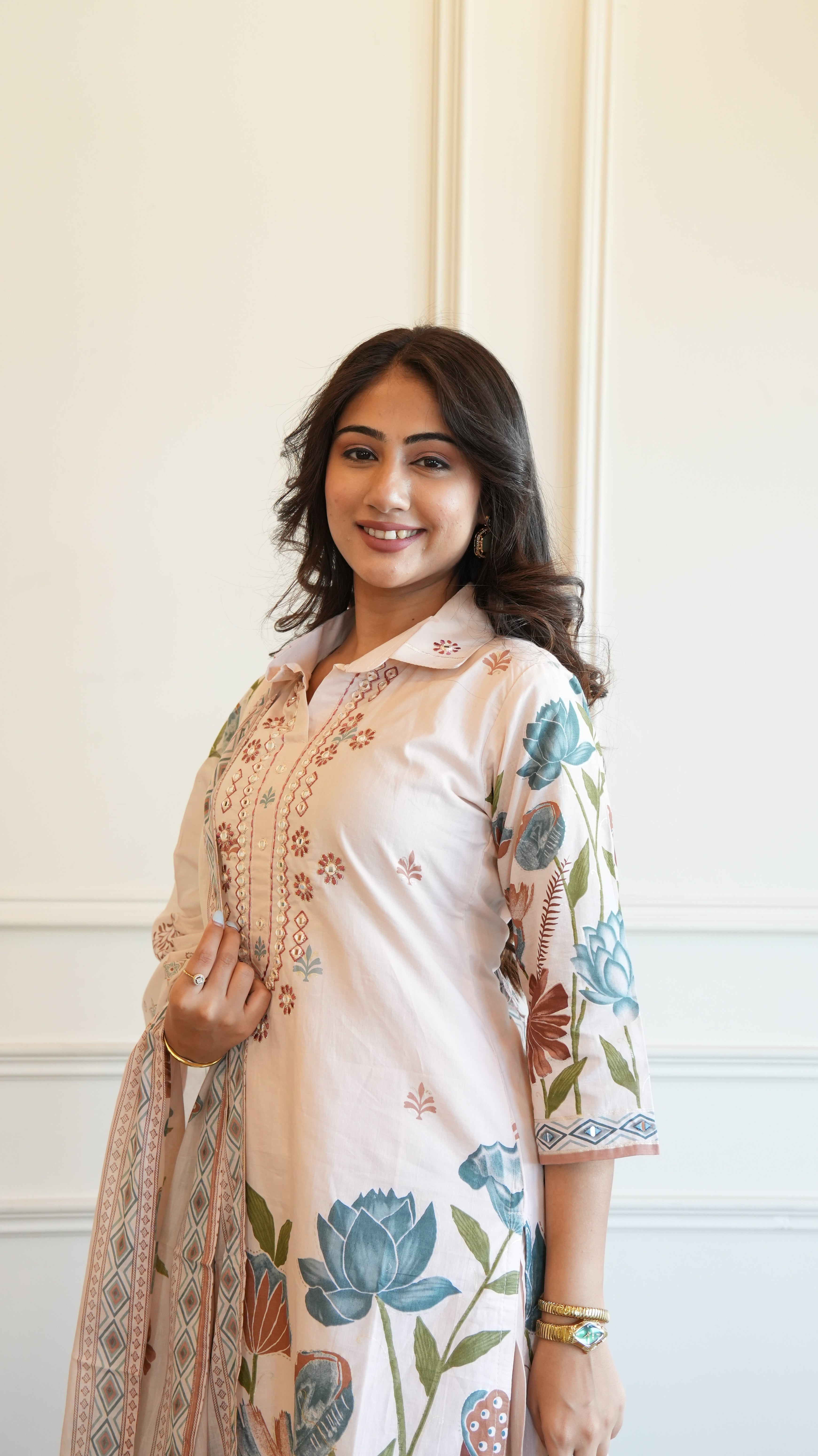 Women Floral Print Straight Kurta Set with Dupatta
