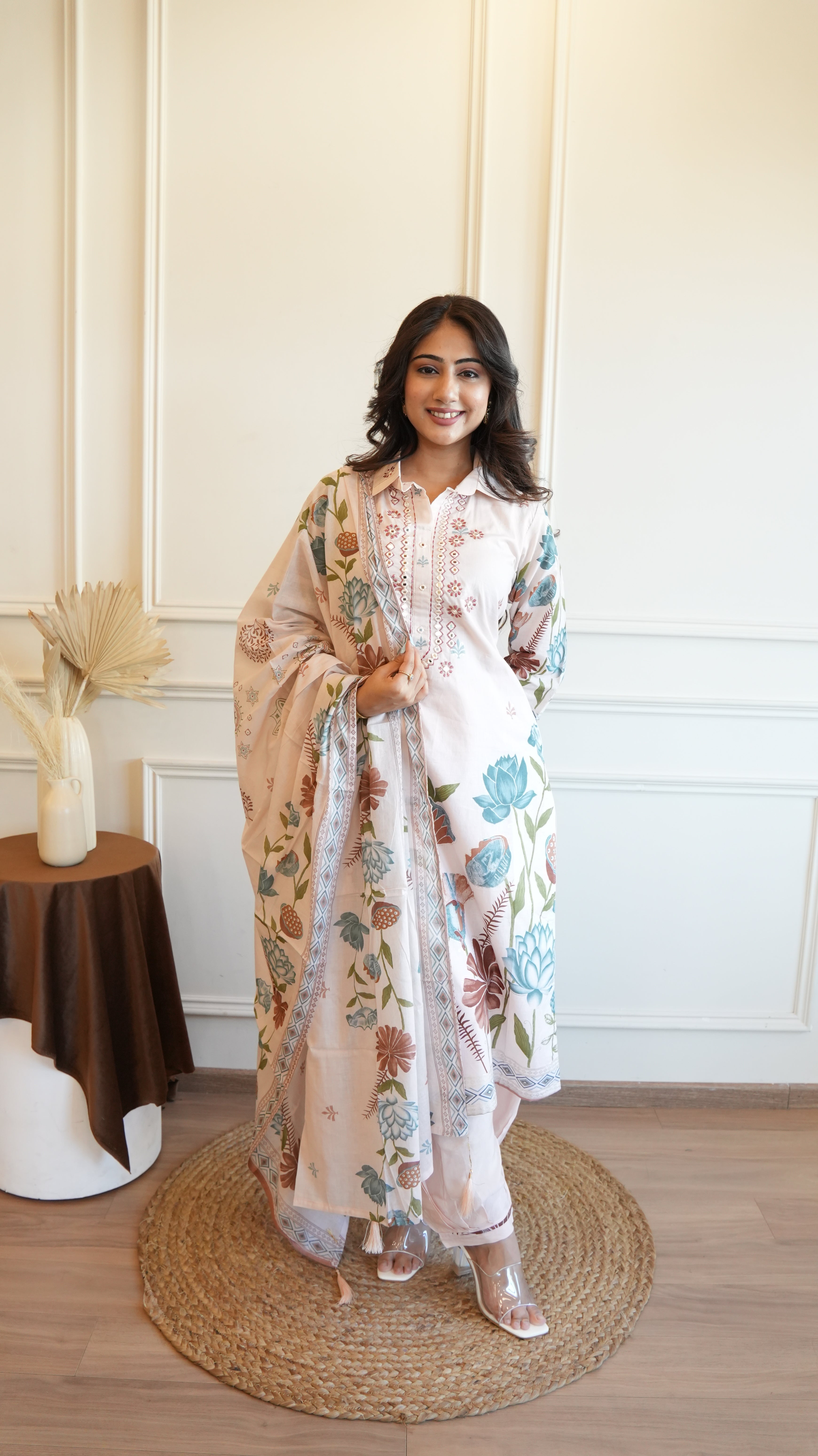 Women Floral Print Straight Kurta Set with Dupatta