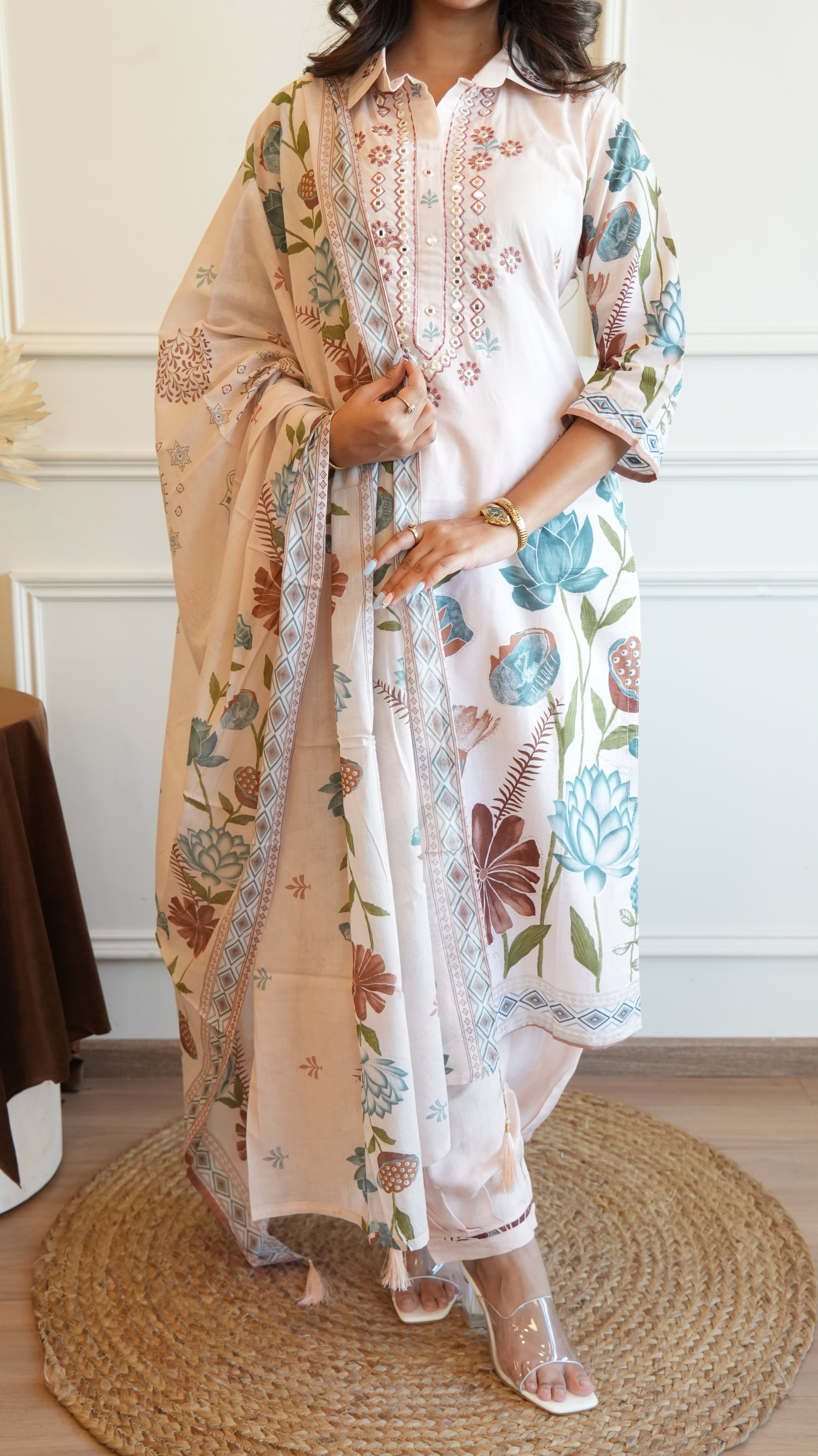 Women Floral Print Straight Kurta Set with Dupatta