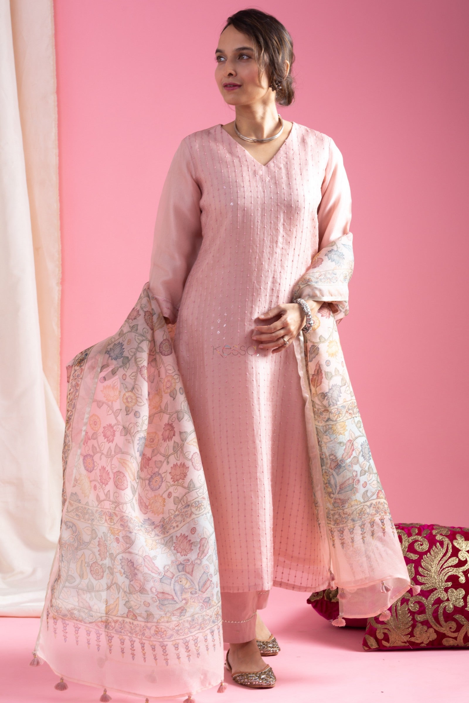 Elegant Blush Pink Kurta Pant Set with Floral Printed Dupatta for Women