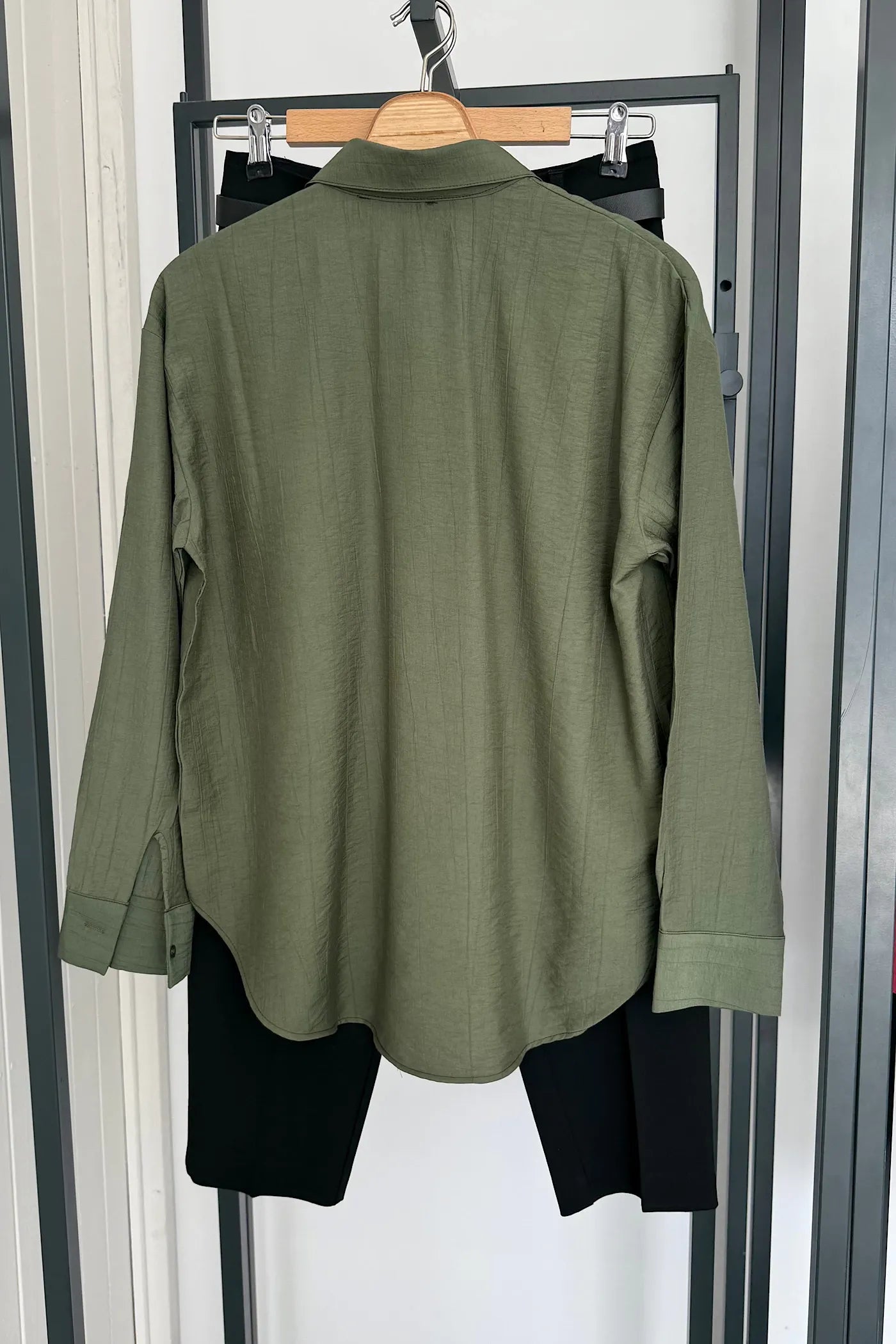 Wrinkle-Textured Shirt Olive