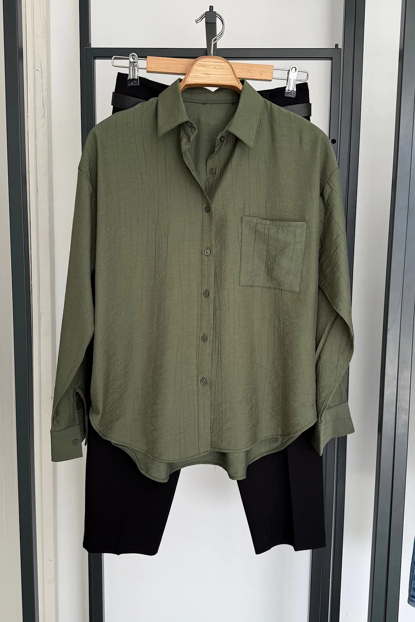 Wrinkle-Textured Shirt Olive