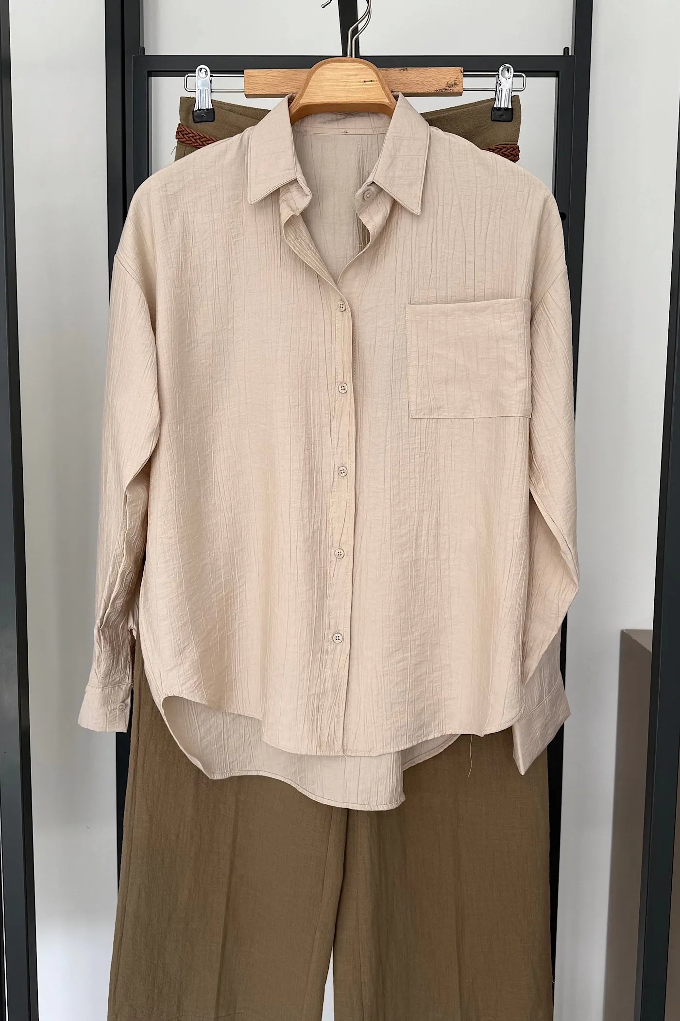 Wrinkle-Textured Shirt Cream Stone